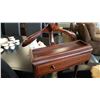 Image 2 : REPRODUCTION MAHOGANY VALET STAND