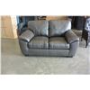 Image 2 : NEW BROWN LEATHER LOVESEAT WITH BROWN STITCHING, RETAIL $1099