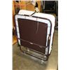 Image 1 : FOLDING COT