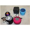 Image 2 : LOT OF 6 SMALL PORTABLE SPEAKERS