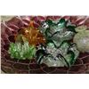 Image 2 : LOT OF DECORATIVE ART GLASS AND CENTER BOWL
