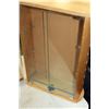 Image 2 : 2 DISPLAY CASES AND LARGE DISPLAY CASE