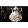 Image 1 : ROYAL ALBERT OLD COUNTRY ROSES COFFEE POT CONDIMENT DISHES AND PLATTER
