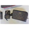 Image 2 : MATCHING COACH PURSE, WALLET AND 2 ID HOLDERS