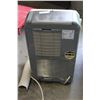 Image 2 : 9,000 BTU AIR CONDITIONER, WITH HOSE