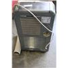 Image 2 : 9,000 BTU AIR CONDITIONER, WITH HOSE