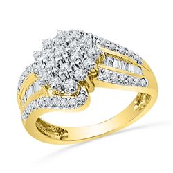 0.96 CTW Diamond Cluster Ring 10KT Yellow Gold - REF-82F4N