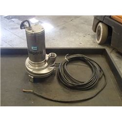 Calpeda Submersible Pump, M/N: GXV40A