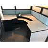 Image 2 : 2 GLOBAL EVOLVE OFFICE CUBICLES WITH SURFACES AND PEDESTALS
