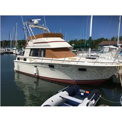 1981 carver 3007 30’ Twin 270hp crusader engines (350 Chevy ) Fly bridge, aft cabin, full galley and
