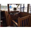 Image 4 : 1981 carver 3007 30’ Twin 270hp crusader engines (350 Chevy ) Fly bridge, aft cabin, full galley and