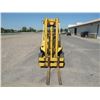 Image 2 : Clark forklift