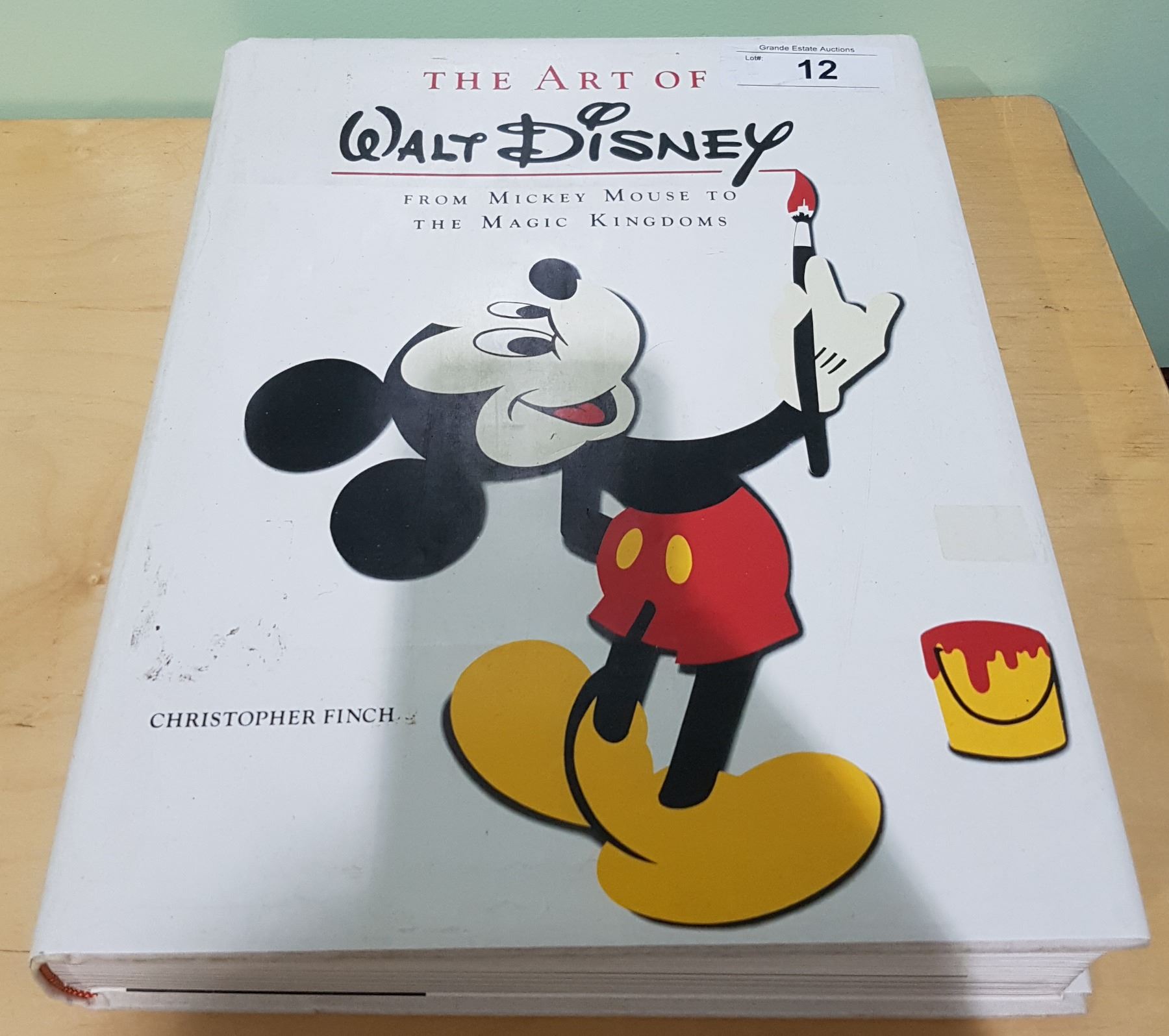 THE ART OF WALT DISNEY LARGE HARD COVER BOOK