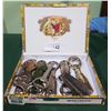 Image 1 : CIGAR BOX CONTAINING 11 VINTAGE BOTTLE OPENERS