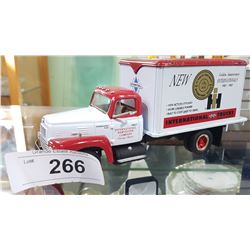 DIE CAST INTERNATIONAL HARVESTER DELIVERY TRUCK & JI CASE DIE CAST COIN BANK