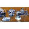 Image 3 : SHELF BLUE & WHITE PORCELAIN DÉCOR