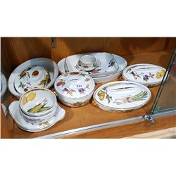 13 PCS ROYAL WORCESTER "EVESHAM" SERVING DISHES