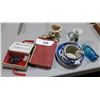 Image 1 : LOT OF COLLECTIBLES