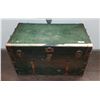 Image 1 : VINTAGE GREEN STEAMER TRUNK