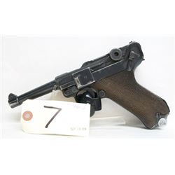 LUGER PO8  HANDGUN