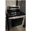 Image 2 : STAINLESS STEEL SAMSUNG CERAMIC TOP STOVE