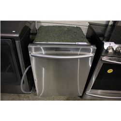 STAINLESS STEEL SAMSUNG BUILT IN DISHWASHER