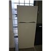 Image 1 : WHITE FRIGIDAIRE APARTMENT SIZED FRIDGE/FREEZER