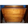 Image 1 : FOUR DRAWER WOOD DRESSER AND TRAY