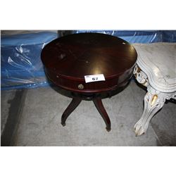 ROUND DARK WOOD ACCENT TABLE WITH DRAWER