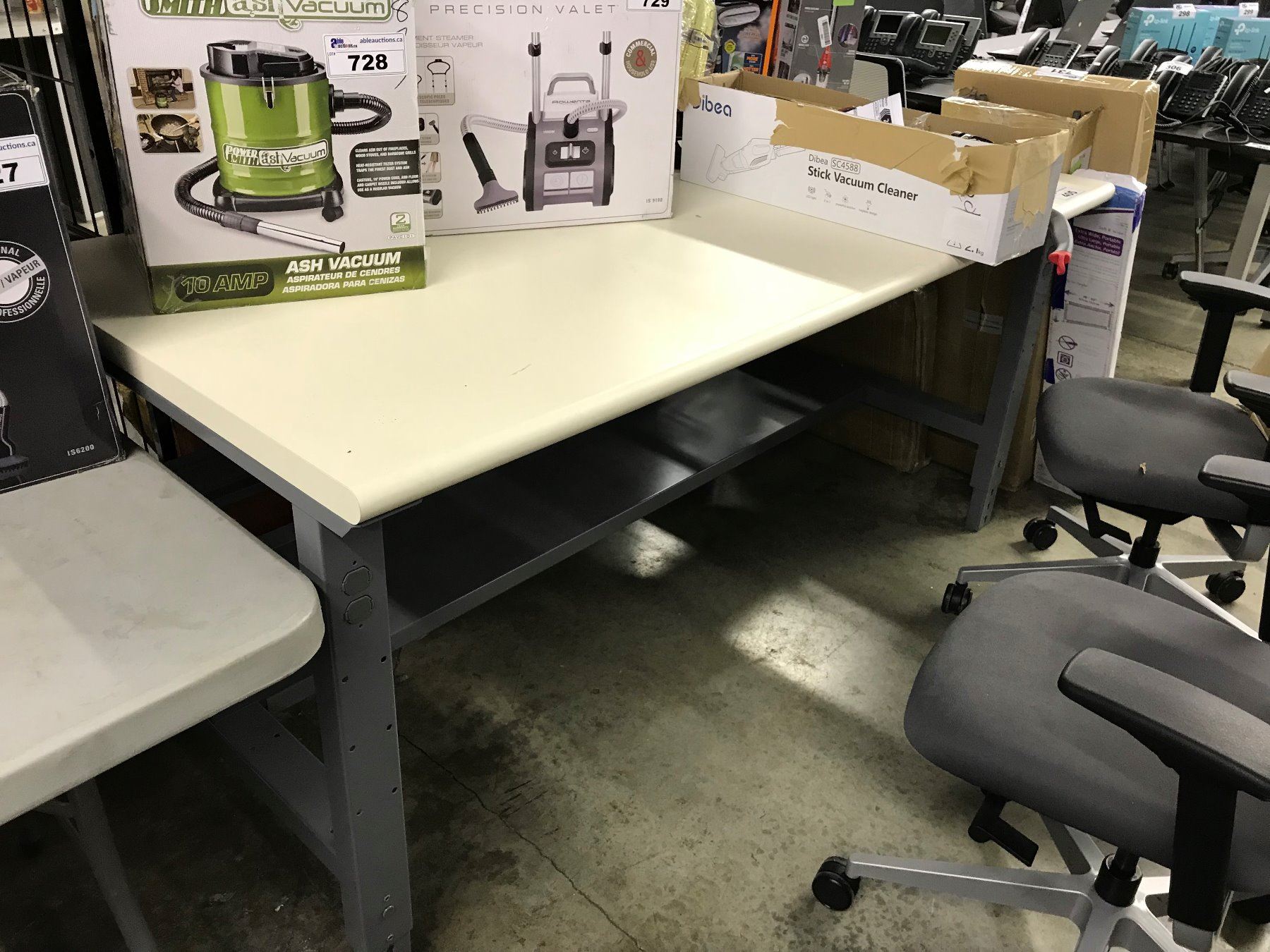 GREY AND BEIGE 3' X 6' ADJUSTABLE HEIGHT ENGINEERING TABLE