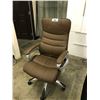 Image 2 : BROWN LEATHER HIGH BACK EXECUTIVE CHAIR