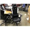 Image 2 : WHITE AND BLACK ADJUSTABLE RACING/GAMING CHAIR