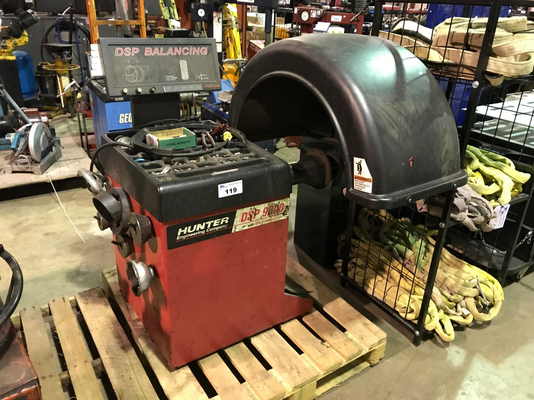 HUNTER DSP9000 WHEEL BALANCER
