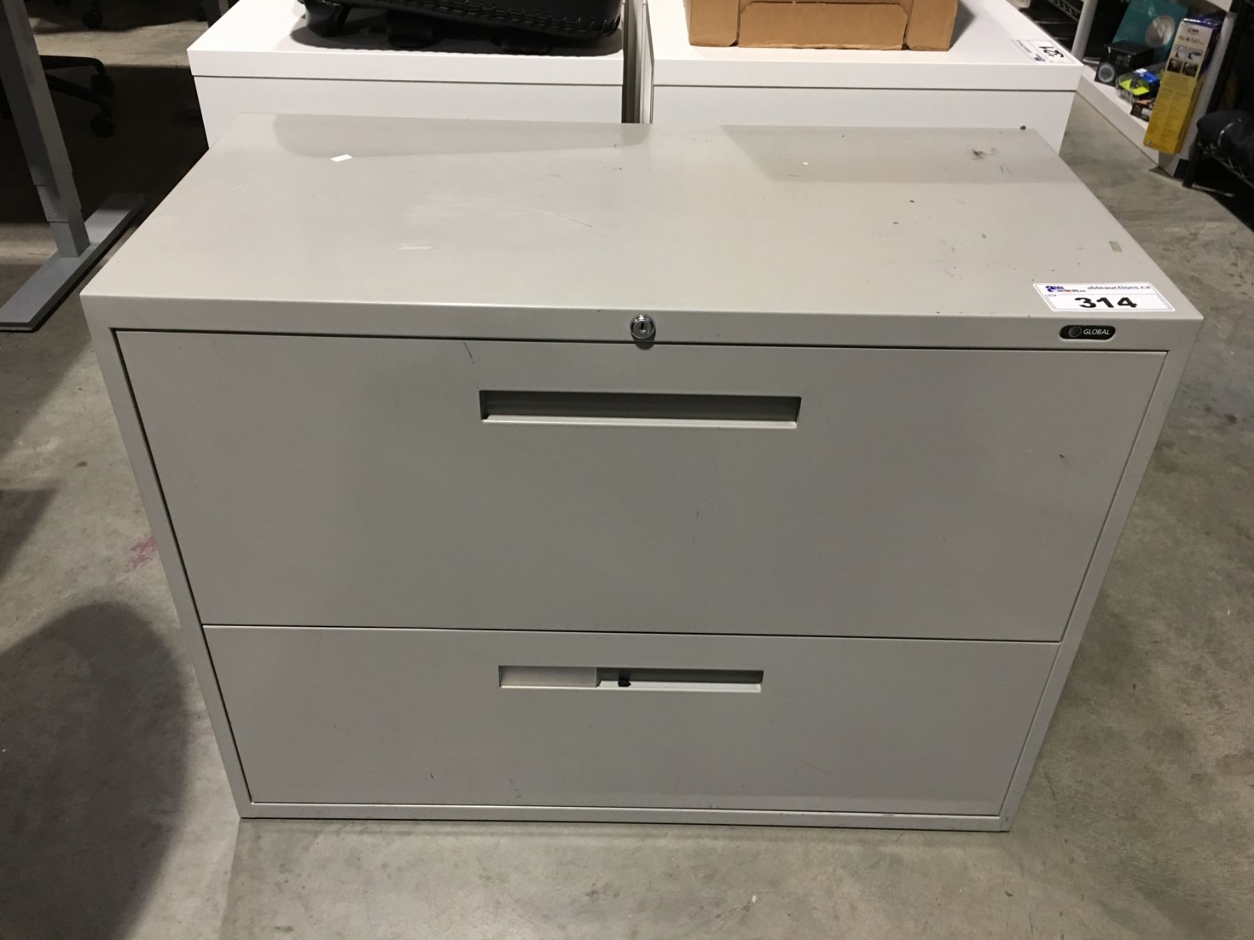 GLOBAL 2 DRAWER LATERAL FILING WITH KEY