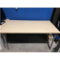 SMALL OFFICE/ LUNCH ROOM TABLE