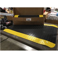 2 THICK RUBBER WORKSHOP FLOOR MATS - BLACK & YELLOW