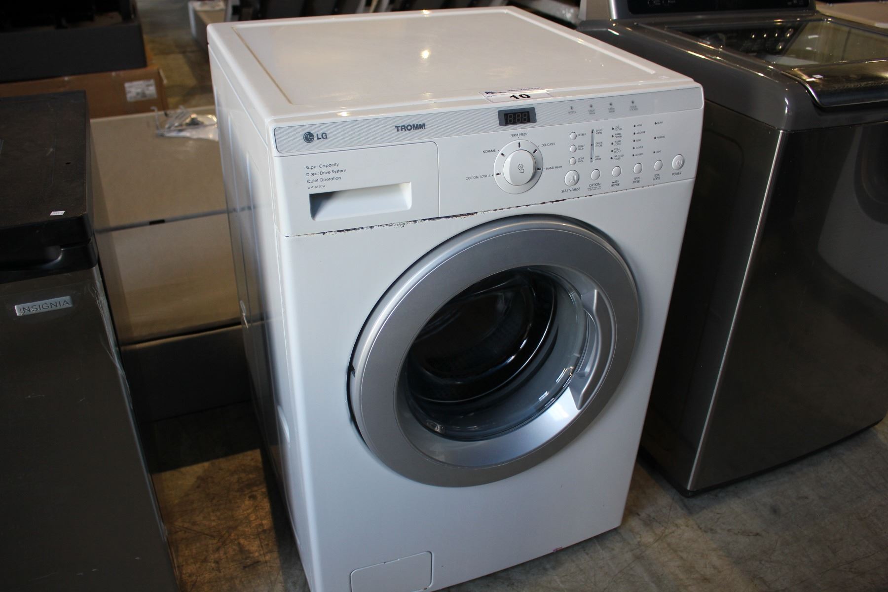 White Lg Tromm Front Loading Washing Machine Model Wm1812cw