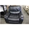 Image 2 : BLACK LEATHER RECLINING ARMCHAIR