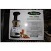 Image 1 : OMEGA VRT350HD LOW SPEED JUICING SYSTEM