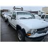 Image 2 : 2002 CHEVROLET SILVERADO 2500, 2DR PU, WHITE, VIN # 1GCGC24482Z251846