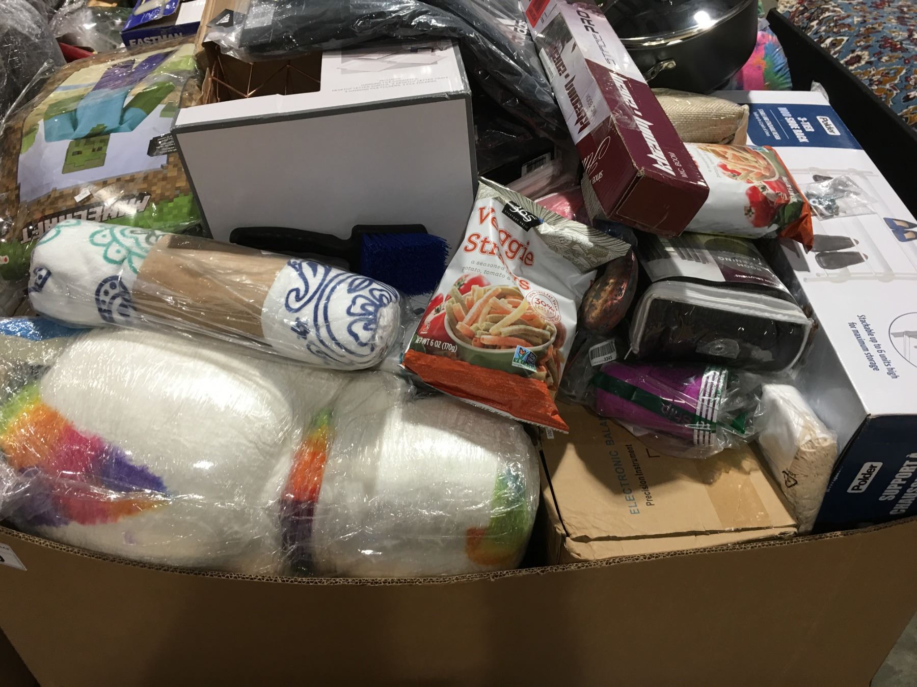 Assorted Merchandise PALLET LOT OF ASSORTED STORE MERCHANDISE - Able Auctions