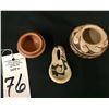 Image 6 : Group of 3 Small Hopi Pots