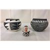 Image 2 : Group of 3 Small Acoma Pots