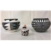 Image 4 : Group of 3 Small Acoma Pots