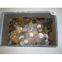 Coins: quantity of old coins, mostly British