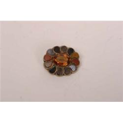 Rare gold Scottish agate pebble jewellery brooch