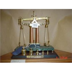 Replica 'Gold Rush' balance scale, brass and copper balance with set of weights on base
