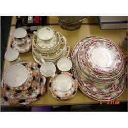 Large collection of mixed dinner services, nineteen pieces Alfred Meakin 'Normandy' patter, thirty o