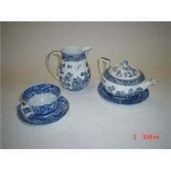 Spode 'Italian' blue and white trio plus Wedgwood blue and white willow tea pot and jug