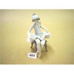 Lladro figure of seated ballerina No 5496, 6" high (with original box)